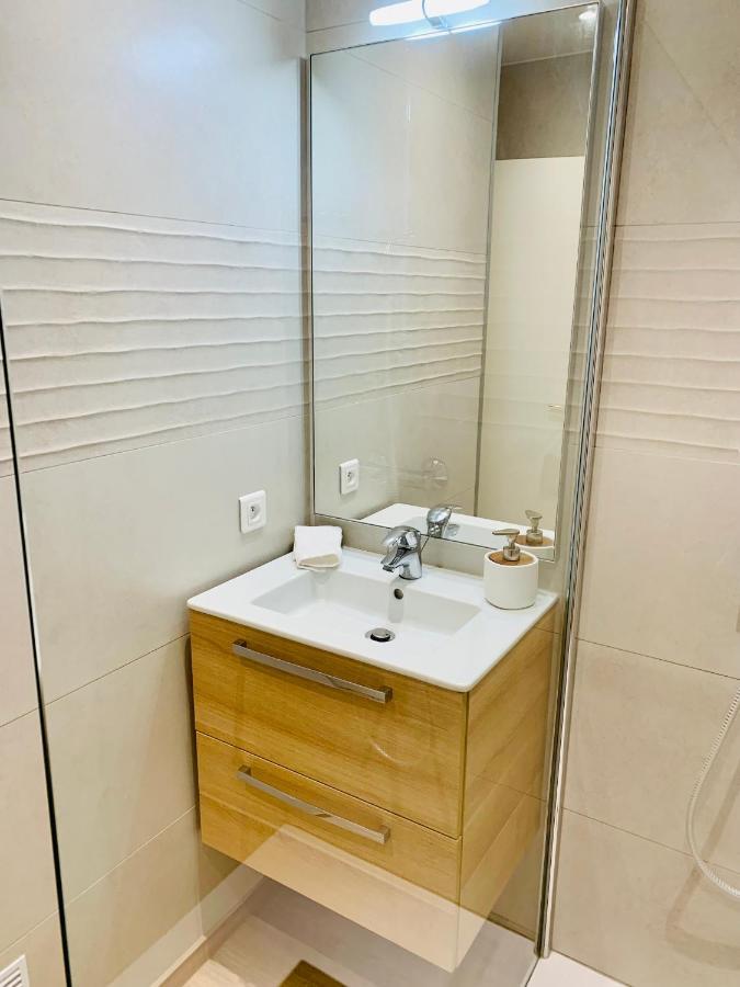 昂蒂布Studio Confort 35M2 Renove, Equipe Et Climatise, Tout Se Fait A Pied!公寓 外观 照片